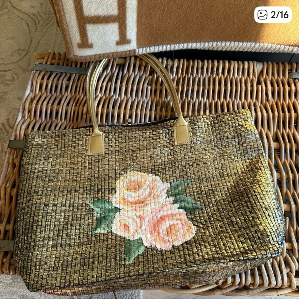 Beautiful NWOT Gold/Black Faux Leather Basket Weave Hand Painted Tote Bag